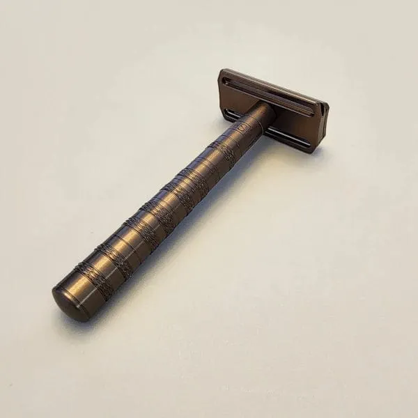 Henson Shaving AL13 Double Edge Razor (Tan) - Pre-Owned