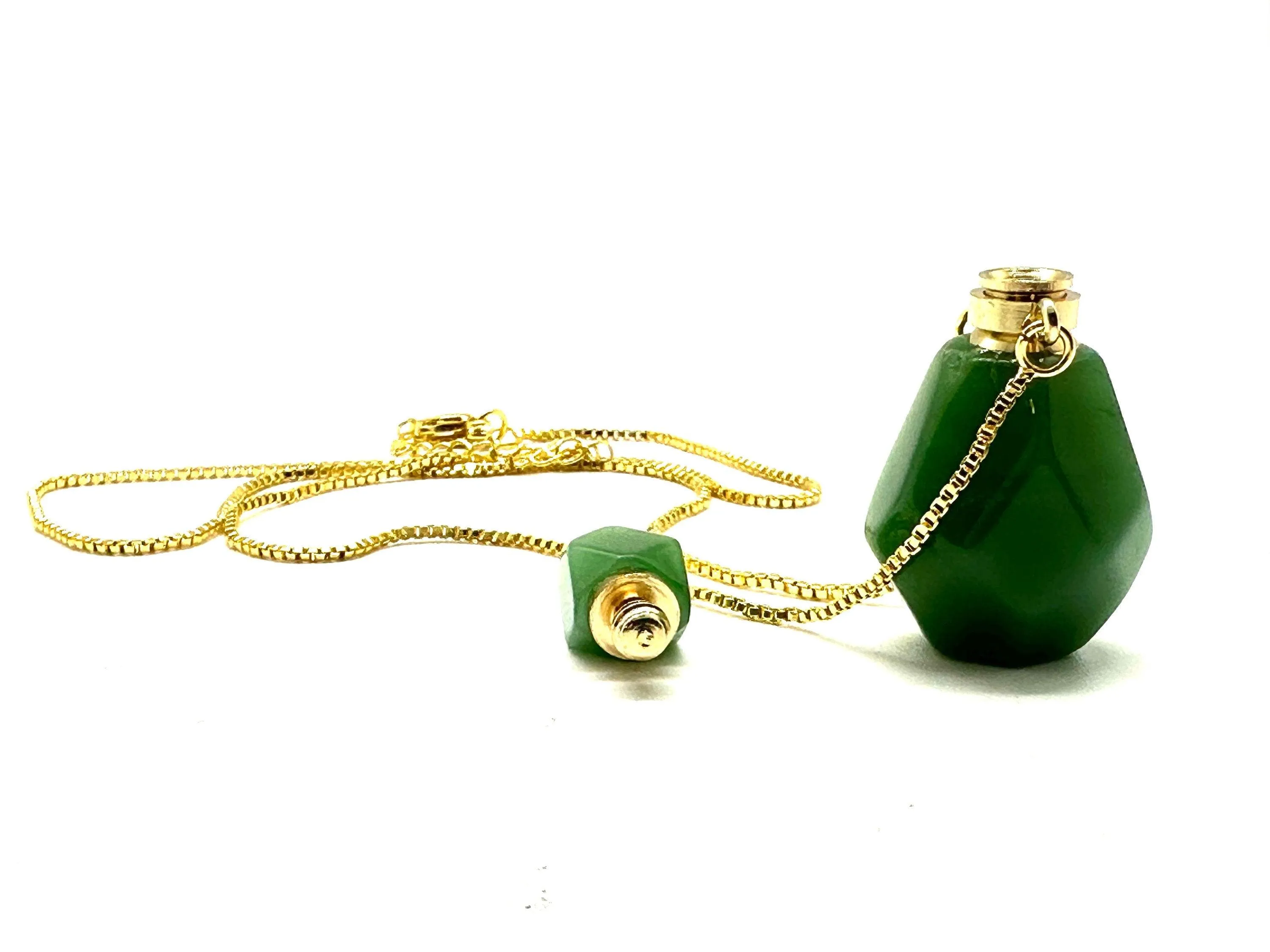 Potion Bottle Necklace: Green Aventurine